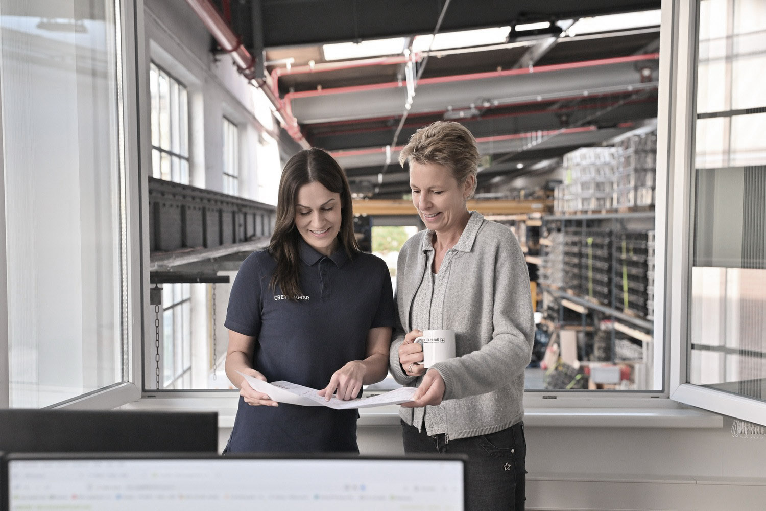 CRETSCHMAR customs clearance experts handling in-house solutions and customs guarantees
